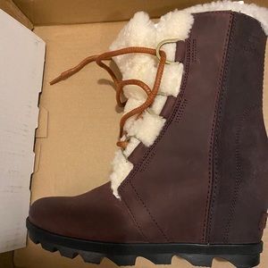 Sorel Joan of arc shearling